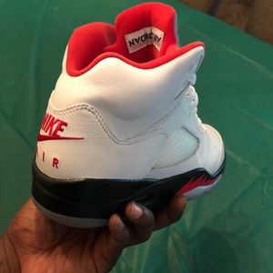 Jordan 5 fire red